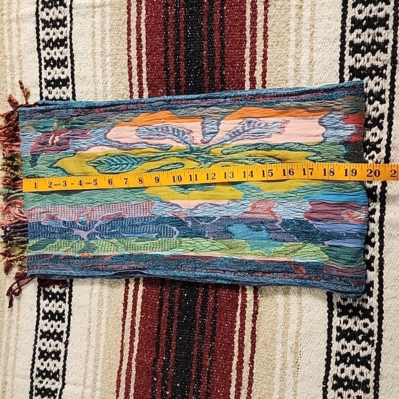 📛 5/$25 Unique Silk Skinny Scarf 10x80 . - Picture 5 of 6